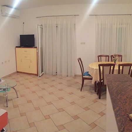 Apartments Vidovic Povljana Δωμάτιο φωτογραφία