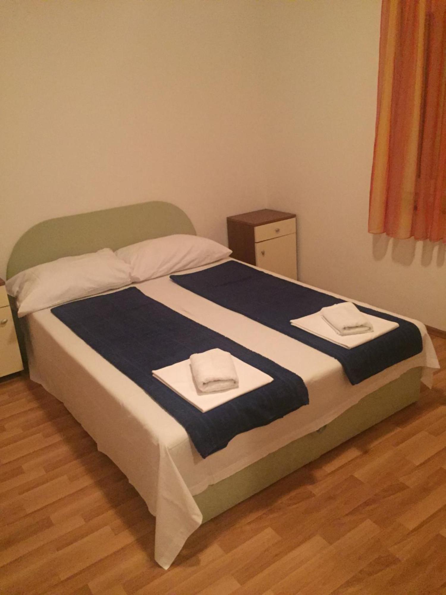 Apartments Vidovic Povljana Δωμάτιο φωτογραφία